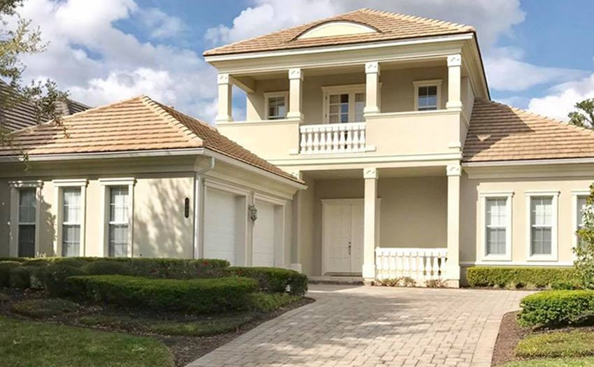 clay-tile-roof-and-brick-driveway-after-17-res